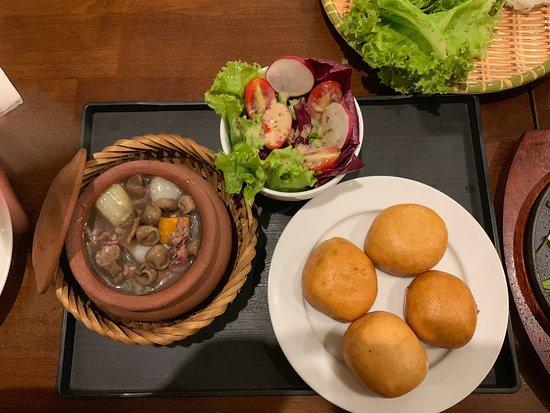 Tung's Kitchen Vietnamese Cuisine & Cooking Class